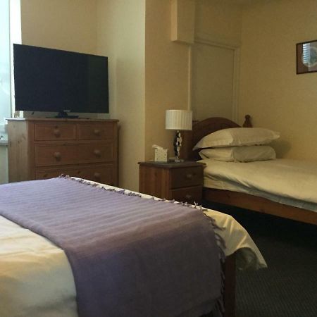 Bay Lodge Aylesbury  Buitenkant foto