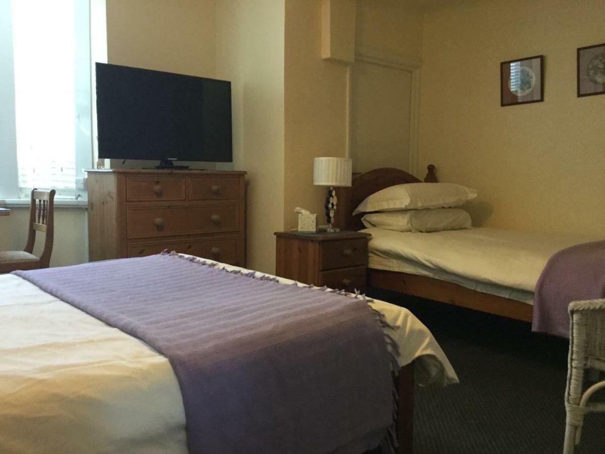 Bay Lodge Aylesbury  Buitenkant foto