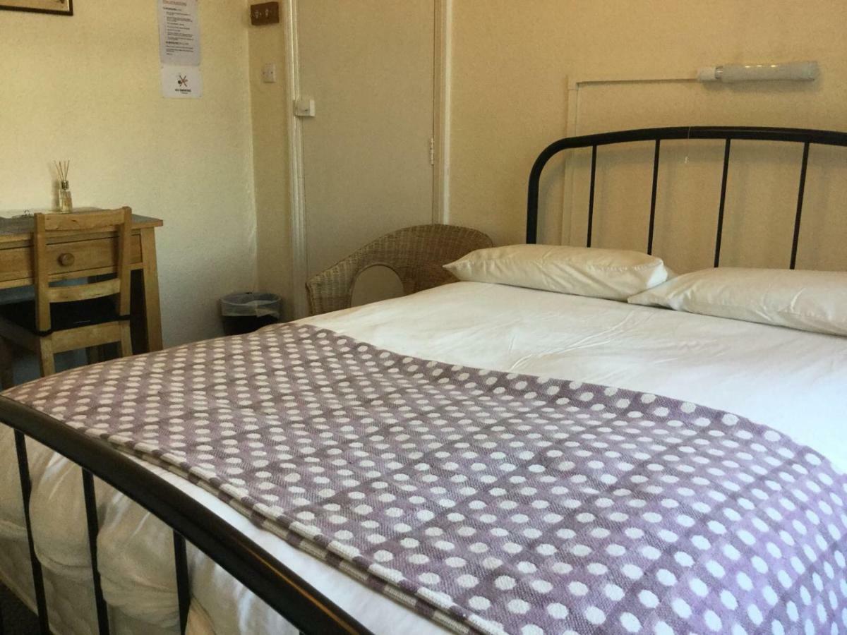 Bay Lodge Aylesbury  Buitenkant foto