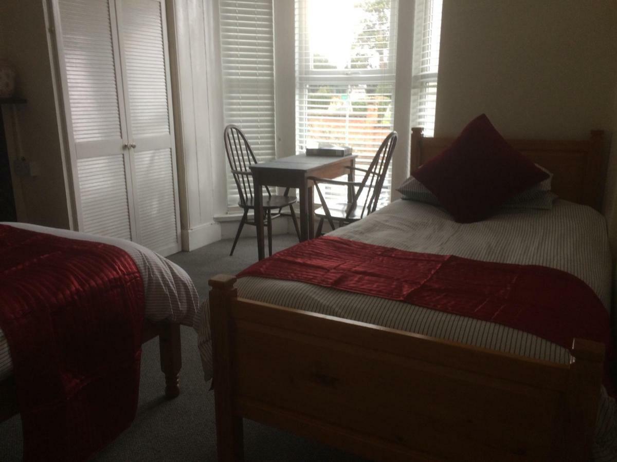 Bay Lodge Aylesbury  Buitenkant foto