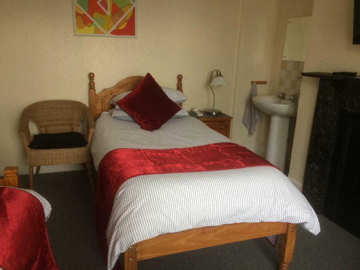 Bay Lodge Aylesbury  Buitenkant foto